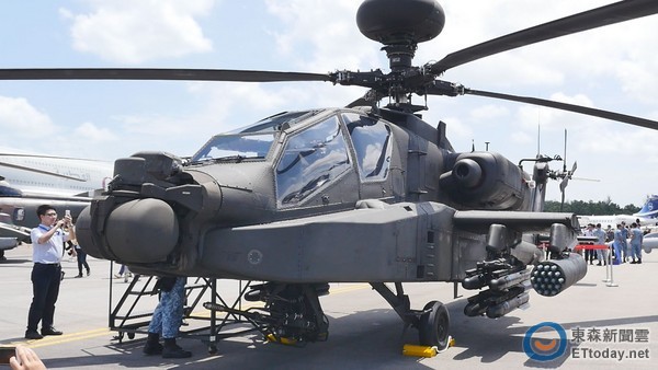 新加坡航空展軍機 AH-64D 型長弓阿帕契