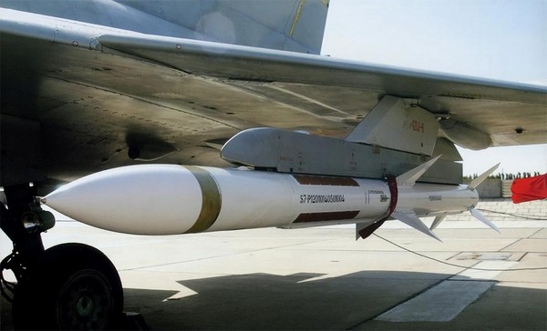 中國運用3D列印技術，製造空對空導彈（air-to-air missile），降低武器裝備的製造成本，圖為霹靂-12空對空導彈。（圖／翻攝自大陸網站）