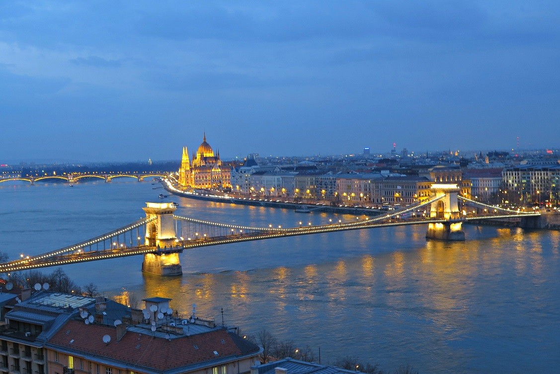 匈牙利布達佩斯夜景（圖／記者游琁如攝）