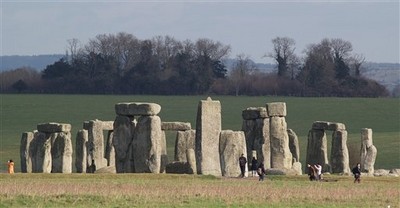 「英國巨石陣」為何建造？　最新研究解開5000年謎團