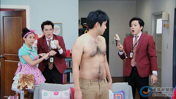 劉子千大方脫了裸身逛片場茂盛胸毛man味噴發 Ettoday星光雲 Ettoday新聞雲