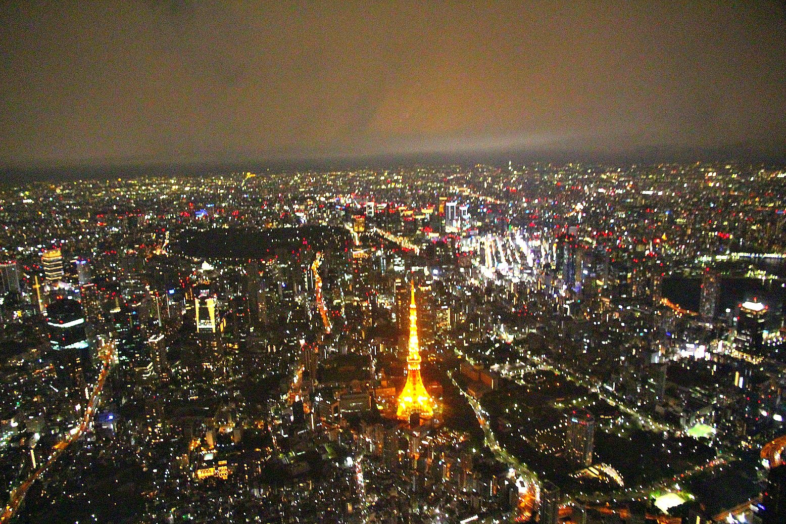 超強東京夜景全紀錄 15分直昇機空拍東京鐵塔在腳下 Ettoday旅遊雲 Ettoday新聞雲