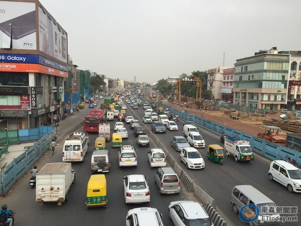 印度新德里街景及印巴邊界人潮。(圖／記者蔡百蕙攝）