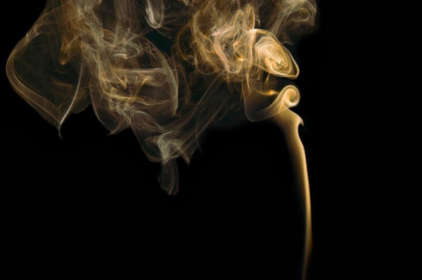 吸菸,抽菸示意圖,煙霧（圖／取自librestock網站）