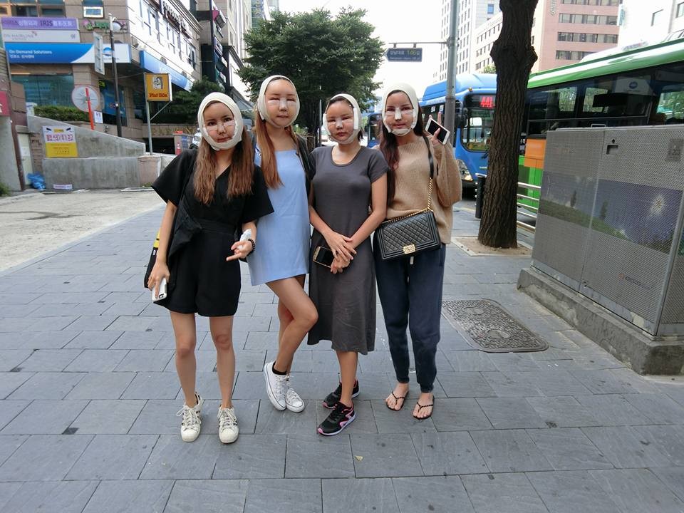 泰國網紅揪團整形！　4姊妹頂「豬頭」上街被網友大讚（圖／สายธาร หวังประเสริฐ）
