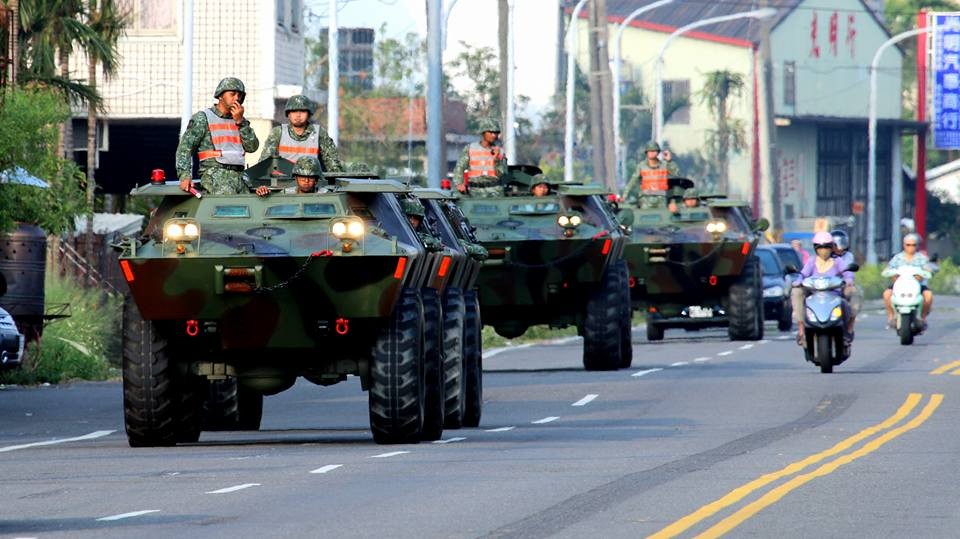 漢光意外！志航基地V150裝甲車翻覆　空軍曝官兵傷勢：已派員調查