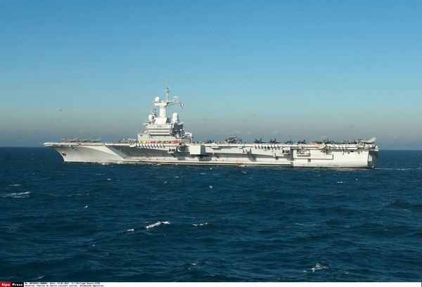 「戴高樂號」航母目前正在地中海海域執行軍事任務。（圖／達志影像／美聯社）