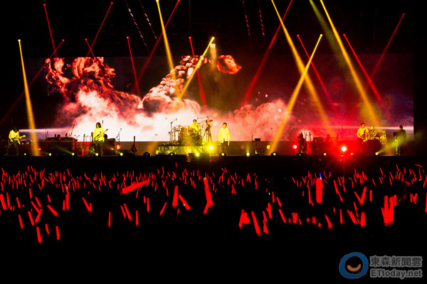 五月天18日在台北小巨蛋舉行復刻版「諾亞方舟世界巡迴演唱會」