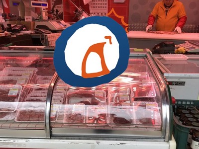 回家經過肉店鋪，意外撞見「皮卡丘的結局」…安對QQ