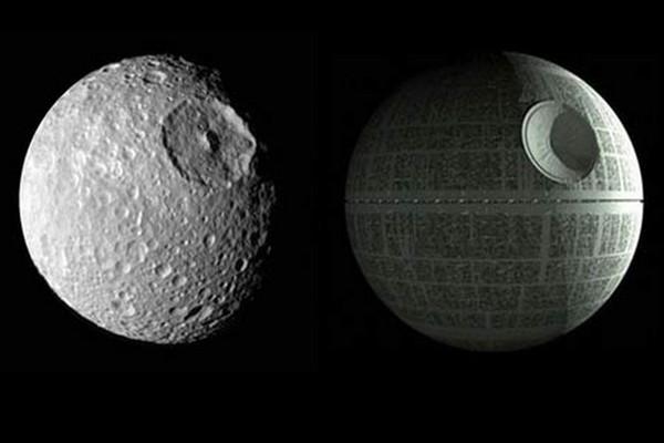 「死星」(右)在真實世界裡竟然有「本尊」：土星的一號衛星「彌瑪斯」！（圖／翻攝自網路）