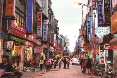 他逛北部1商圈「已沒有台灣人」　網驚見消費力：比網拍便宜