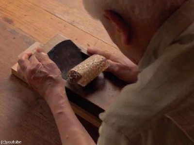 箱根傳奇手藝「寄木細工」：老匠將木塊拼成花紋後刨成薄紙
