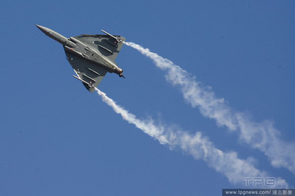 印度國造「光輝」戰機（Tejas）為1983年輕型戰機計畫（LCA）的產物。（圖／達志影像）