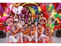 民視過年除夕特別節目，劉香慈、小小瑜等眾女星苦練舞藝大PK。(圖／民視)