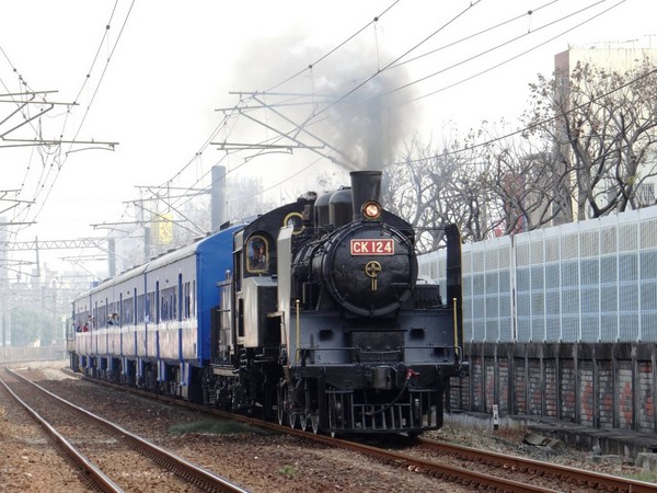 台鐵CK124蒸汽火車。（圖／台鐵提供）