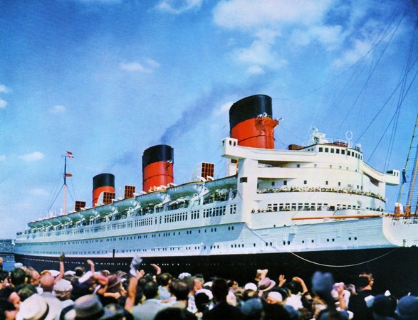 豪華郵輪皇后瑪麗號（RMS Queen Mary）長期停靠在加州長堤（Long Beach），鬧鬼傳聞不斷。（圖／翻攝自臉書 The Queen Mary）
