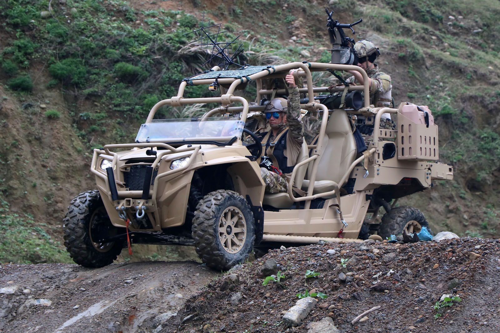 230萬買 美軍現役越野車 神秘買家除國軍外還有 Ettoday車雲 Ettoday新聞雲