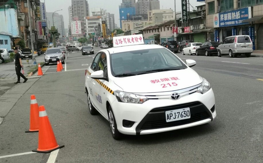 汽車考照強制路考。（圖／公路總局提供）