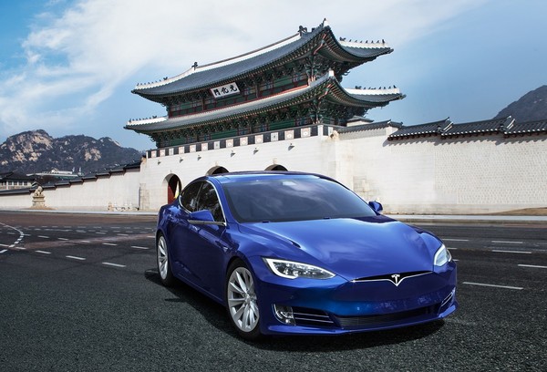 「史上最快市售車！」特斯拉Model S究竟「快」在哪裡（圖／翻攝自Tesla）