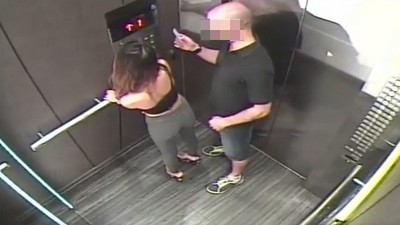 一男一女在電梯調情　4小時後她再出現，連路都走不穩