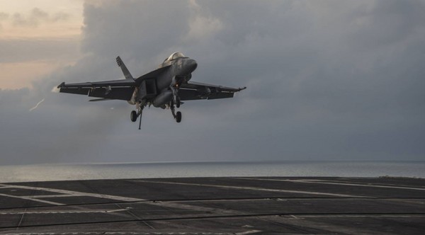 F/A-18E超級大黃蜂戰鬥機。（圖／翻攝自USS Carl Vinson (CVN 70) 粉絲專頁）