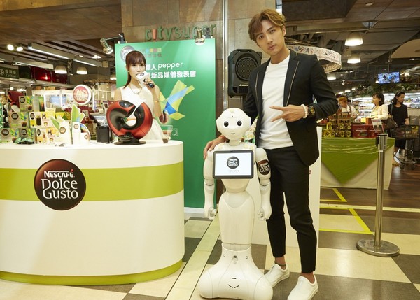 機器人Pepper晉升五星咖啡推薦師　藝人李運慶：他懂我！