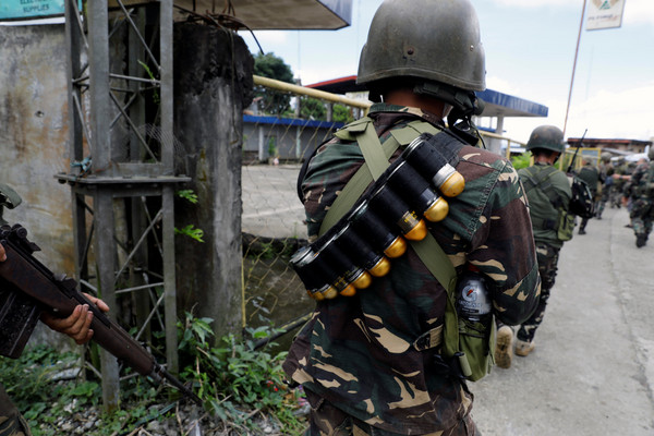 菲律賓政府軍29日聲稱，已幾乎控制了菲南穆斯林大城的馬拉韋市（Marawi）。（圖／路透社）