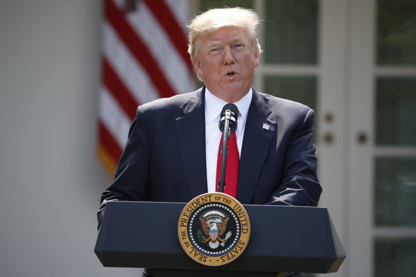 川普6月1日在白宮玫塊園宣布，美國退出選《巴黎氣候協定》。(圖／達志影像／美聯社)