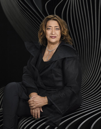 建築女帝Zaha Hadid水晶花瓶現身台灣開放展示| ET Fashion | ETtoday新聞雲