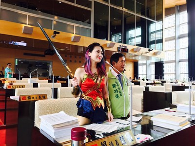 國民黨立委被指「下體頂女議員」　求償咖啡店老闆51萬敗訴