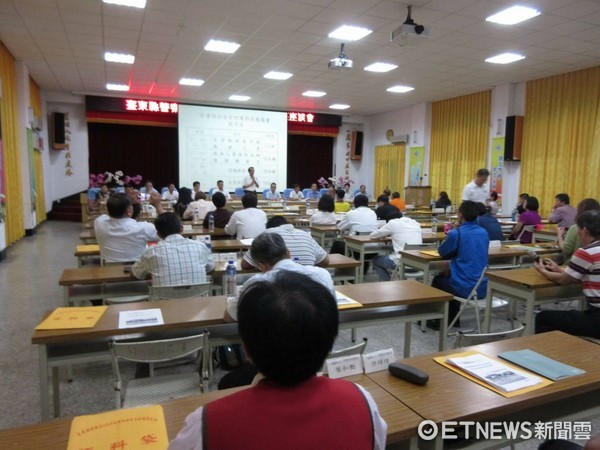 台東縣警察局召開「106年企業誠信座談會」，邀集轄內旅宿、保全、金融、電信、通信及國營事業等從業主管人員，共同參與反貪行列。（圖／台東縣警察局提供）