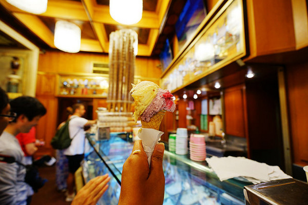 Gelateria Giolitti (喬立提冰淇淋)（快樂雲）