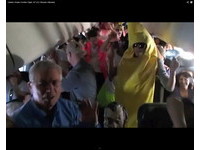 萬尺高空驚見大香蕉！　美官員要查「機震」哈林搖