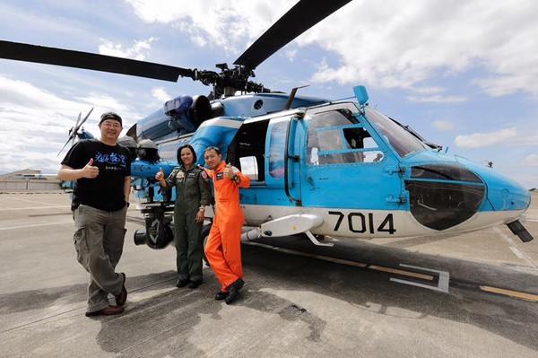 ▲▼ 空軍司令部PO照片悼念齊柏林。（圖／空軍司令部提供）