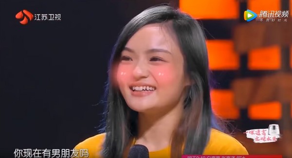 徐佳瑩飆唱《一樣的月光》逼到薛之謙激動：我超喜歡妳。（圖／翻攝自YouTube）