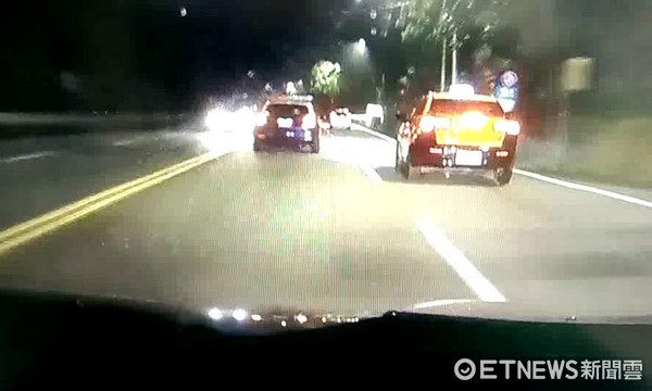 ▲江女供稱，因為心情不好，才會把司機忘記拿走鑰匙的計程車，直接開走，想散心。(圖／記者楊佩琪翻攝）