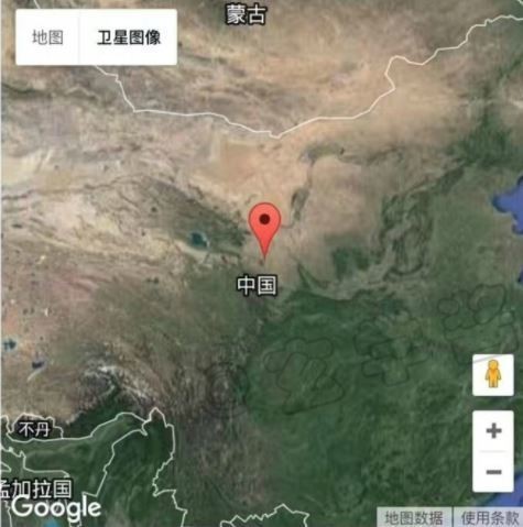 用google地圖搜尋西藏，竟出現這尊「佛臉」嚇尿…現在還有（圖／翻攝自網路）