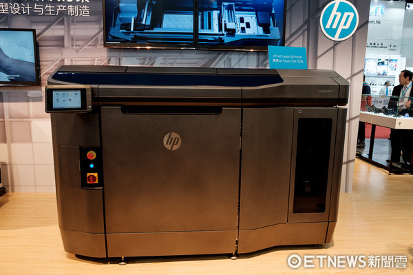  HP Jet Fusion商用3D印表機 。（圖／記者莊友直攝）