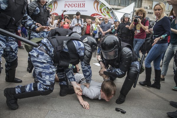 俄羅斯國慶日爆發反貪腐遊行，全國各地上千人被逮捕。（圖／達志影像／美聯社）
