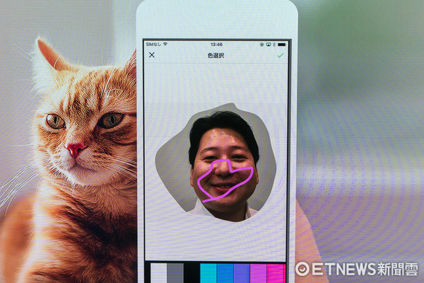 自己的貼圖自己做！LINE Creators Studio貼圖 APP發表。（圖／記者莊友直攝）