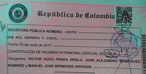 ▲▼哥倫比亞通過國內第一件三人同性婚姻。（圖／翻攝自臉書Vikhugo Prada）