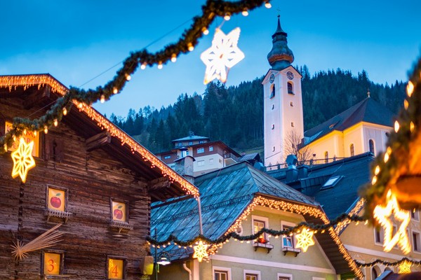 奧地利薩爾茲堡聖誕節。（圖／shutterstock.com）