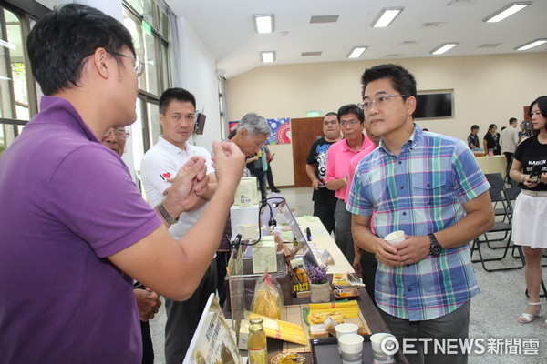 台東縣初鹿休閒農業區今年報名參加2017台北國際食品展，19日辦理行前記者會，黃健庭縣長出席預祝展出成功。（圖／台東縣政府提供）