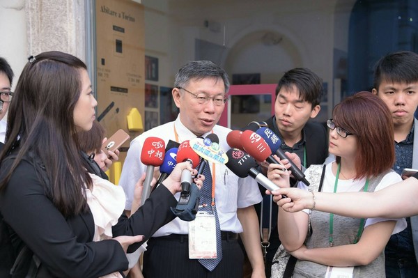 ▲▼柯文哲出訪義大利杜林引燃世大運聖火，順道進行市政參訪。（圖／記者陳家祥攝）