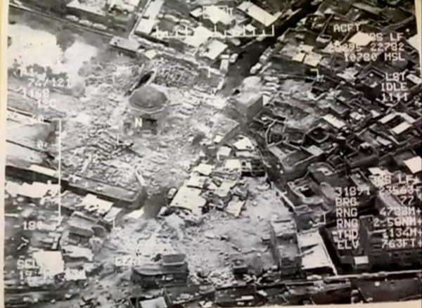 ▲伊拉克的摩蘇爾大清真寺（Great Mosque of al-Nuri）21日被炸毀，伊拉克軍方和IS互相指控是對方炸毀大清真寺。（圖／翻攝路透社）