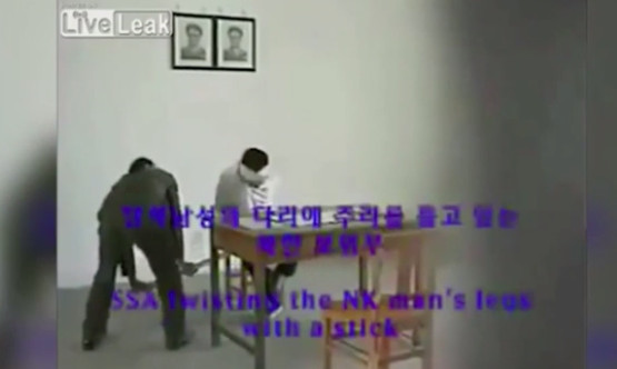 ▲網路流傳出北韓虐囚影片。（圖／翻攝自LIVELEAK）