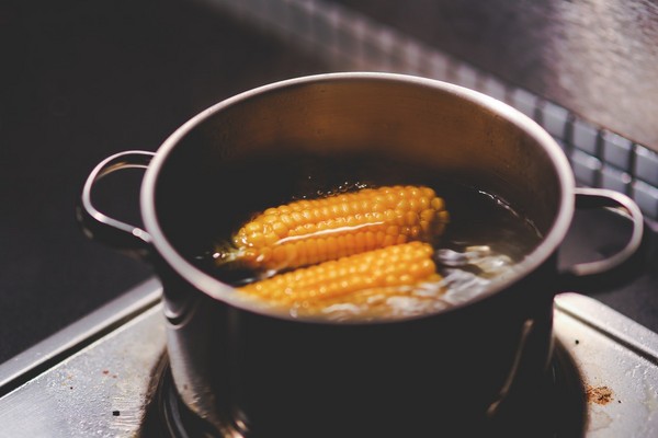 玉米,燙青菜,煮菜。（圖／取自librestock網站）