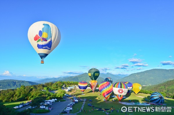 華信航空配合台東熱氣球嘉年華，推出5,299元頂級套裝2日遊。（圖／華信航空提供）