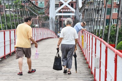 成人口飲營養品怎麼選？從迷思破解、掌握5大指標與臨床實證保障一次看懂