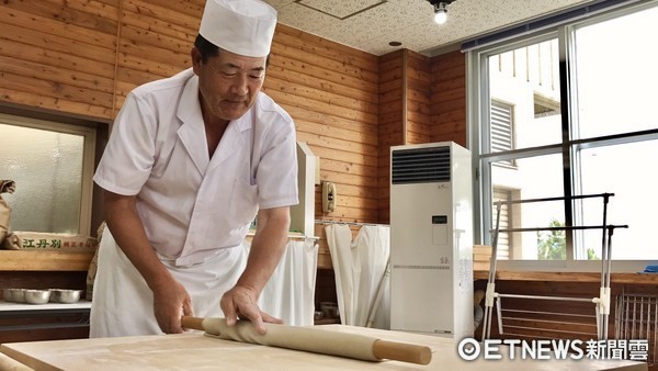 ▲日本北海道江丹別，手做蕎麥麵體驗。（圖／記者賴文萱攝）